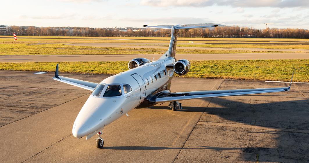 Embraer Phenom 300 külső nézet