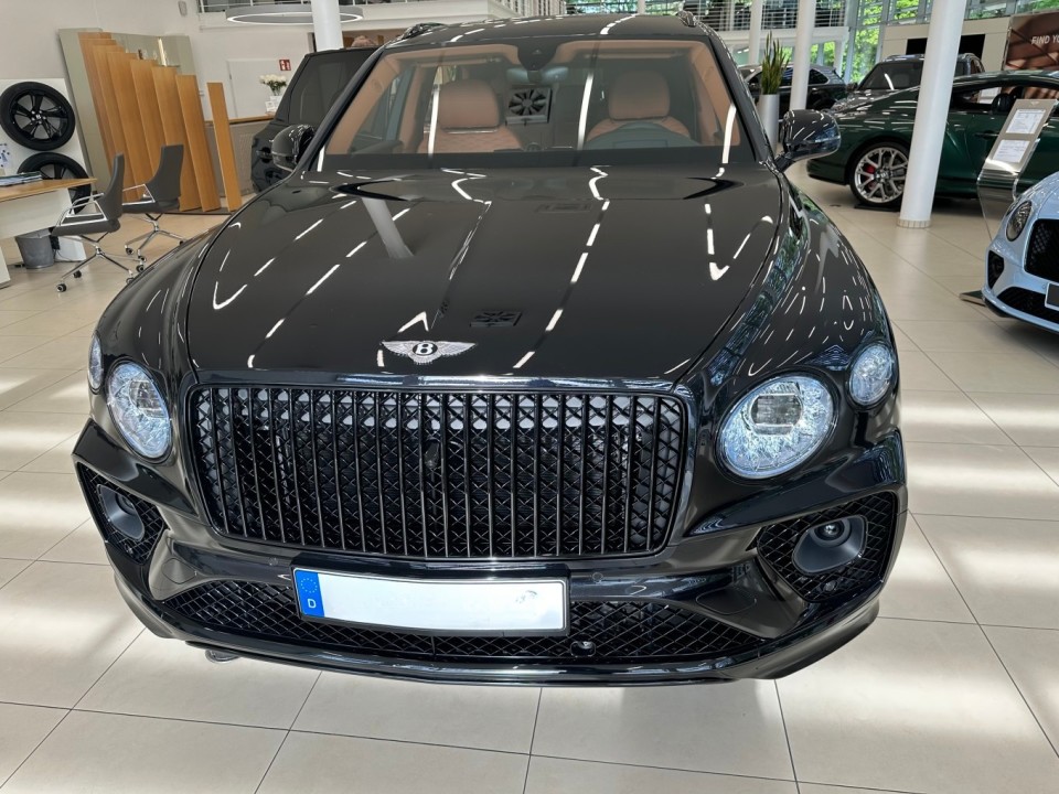 Bentley Bentayga Long külső fotó