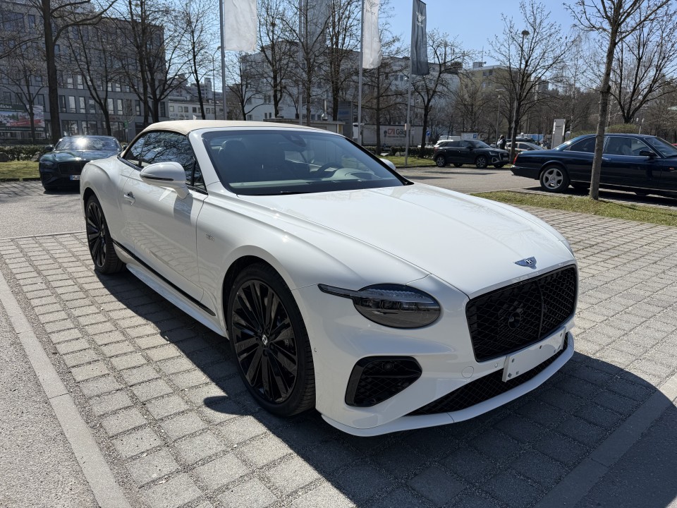 Bentley Continental GTC Speed V8 Hybrid külső fotó